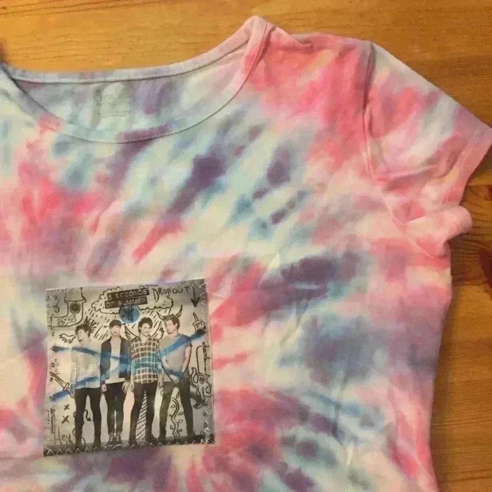 New! 5 Seconds Of Summer cropped Tie Dye T-shirt handmade girls L - Picture 5 of 7